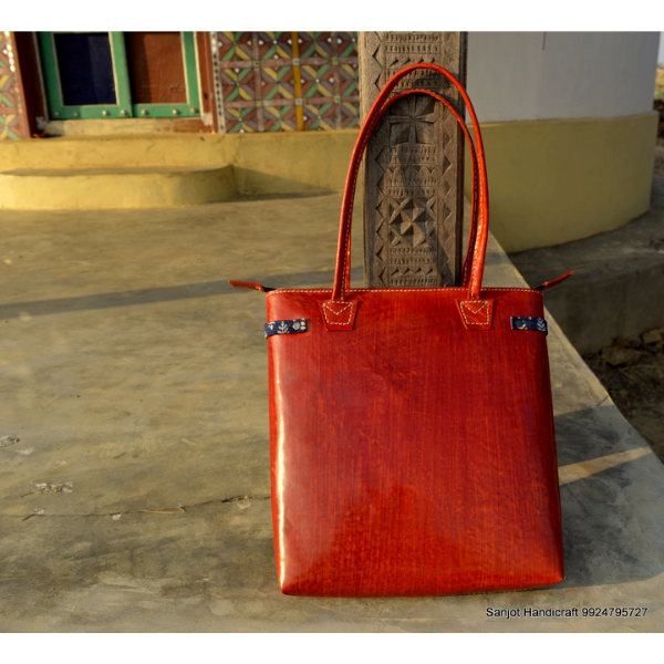 natural and artistic